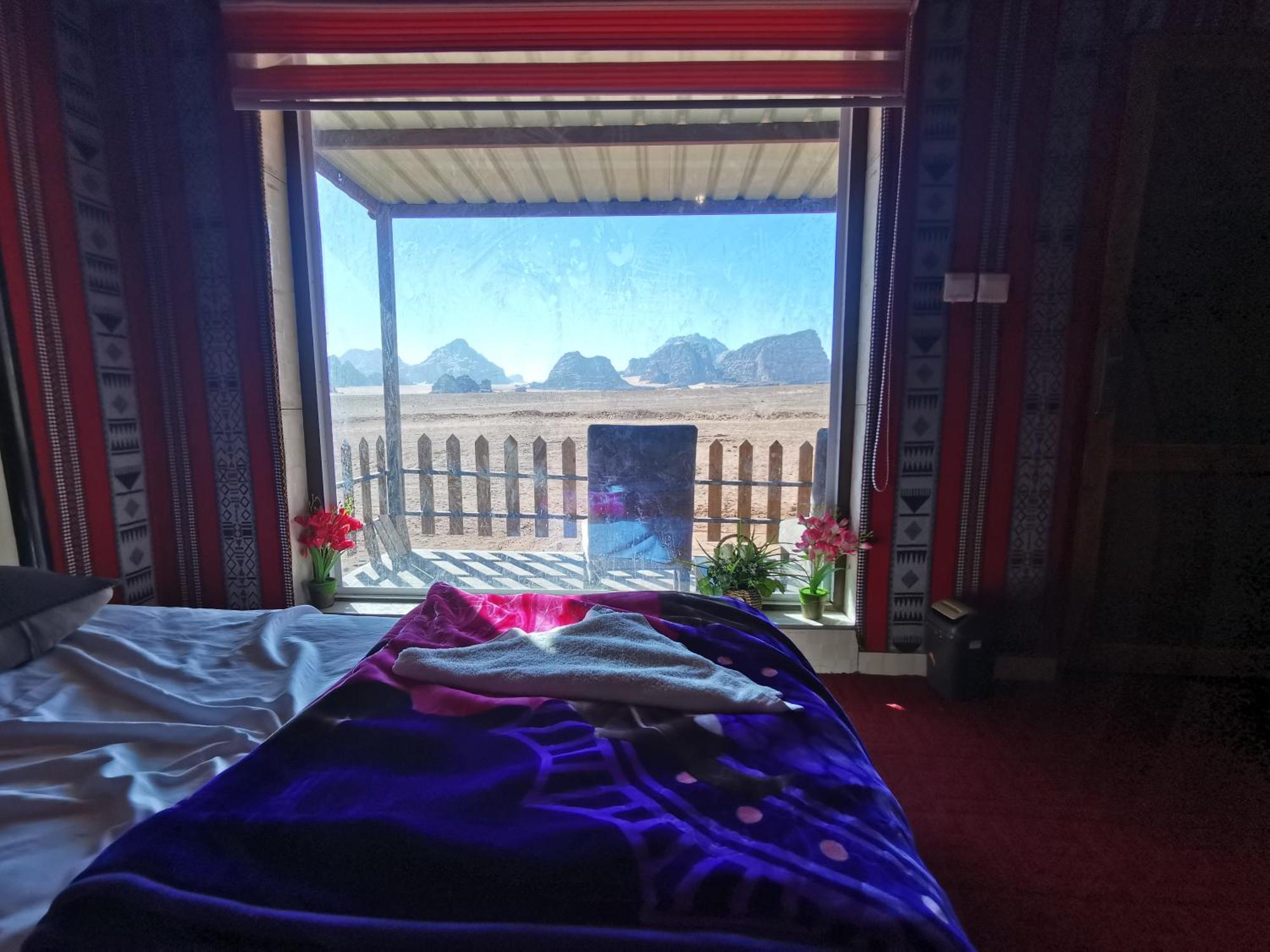 Rum Titanic Camp Wadi Rum Exteriör bild