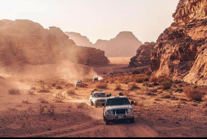 Rum Titanic Camp Wadi Rum Exteriör bild
