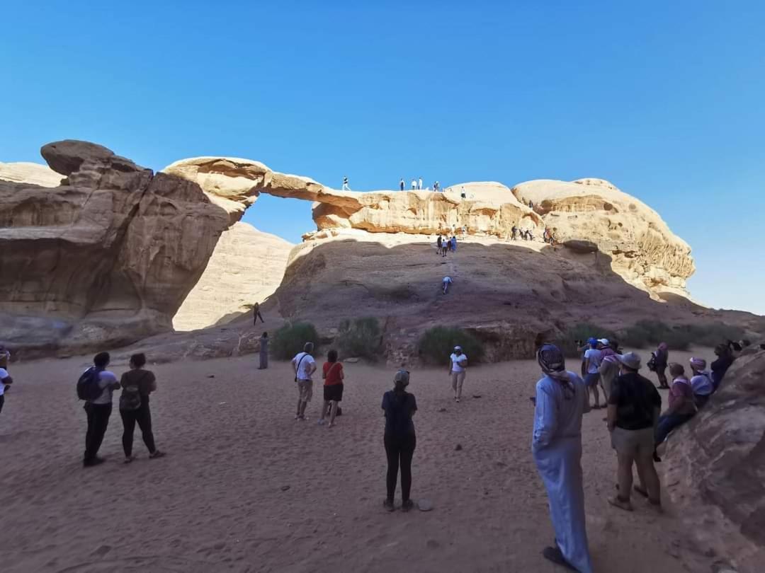 Rum Titanic Camp Wadi Rum Exteriör bild