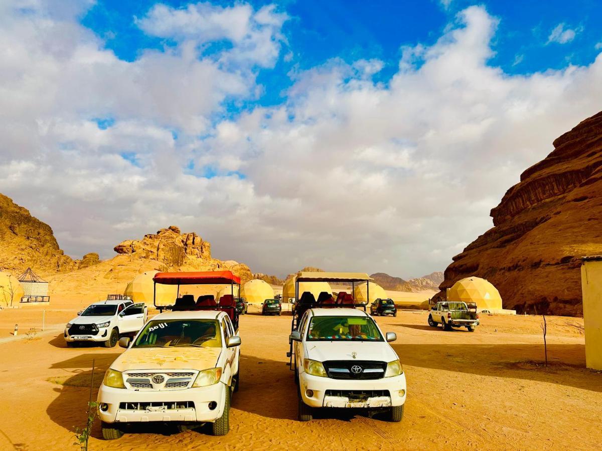 Rum Titanic Camp Wadi Rum Exteriör bild