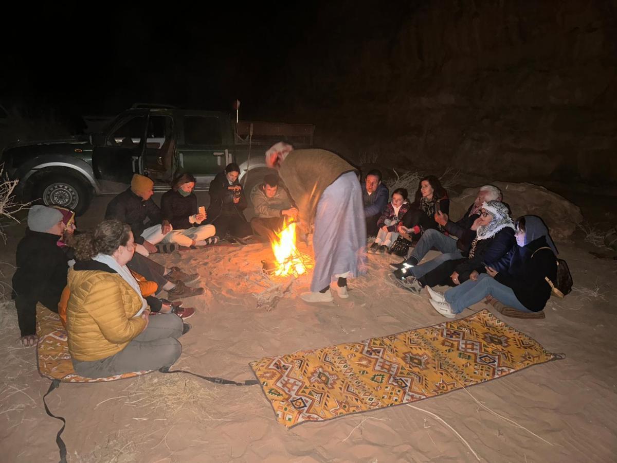Rum Titanic Camp Wadi Rum Exteriör bild